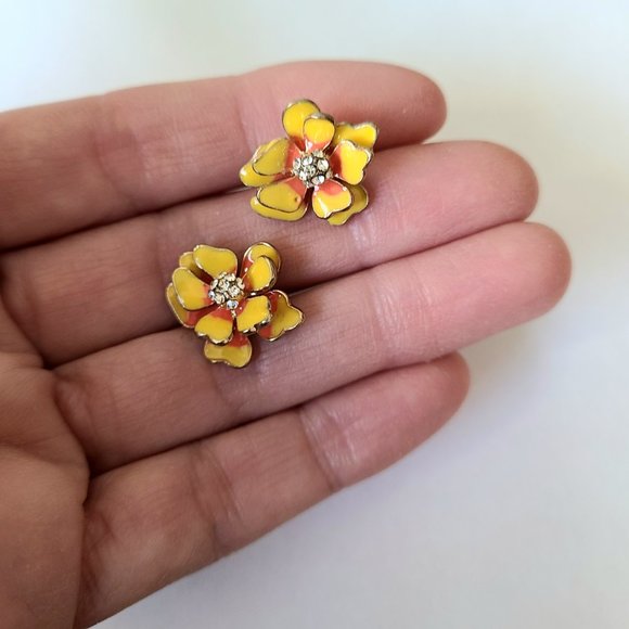 Metal and clear rhinestone earrings. - Picture 1 of 6
